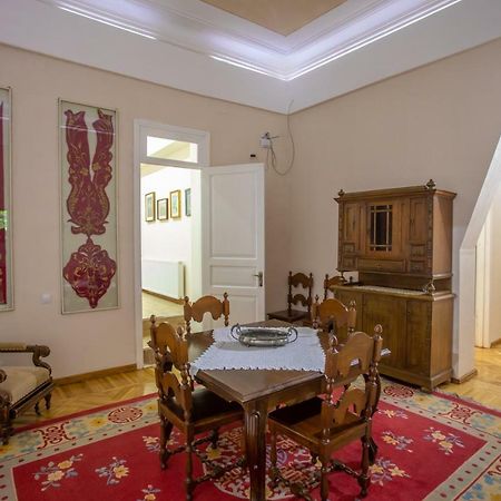 Hotel Veneto Kutaisi Bagian luar foto